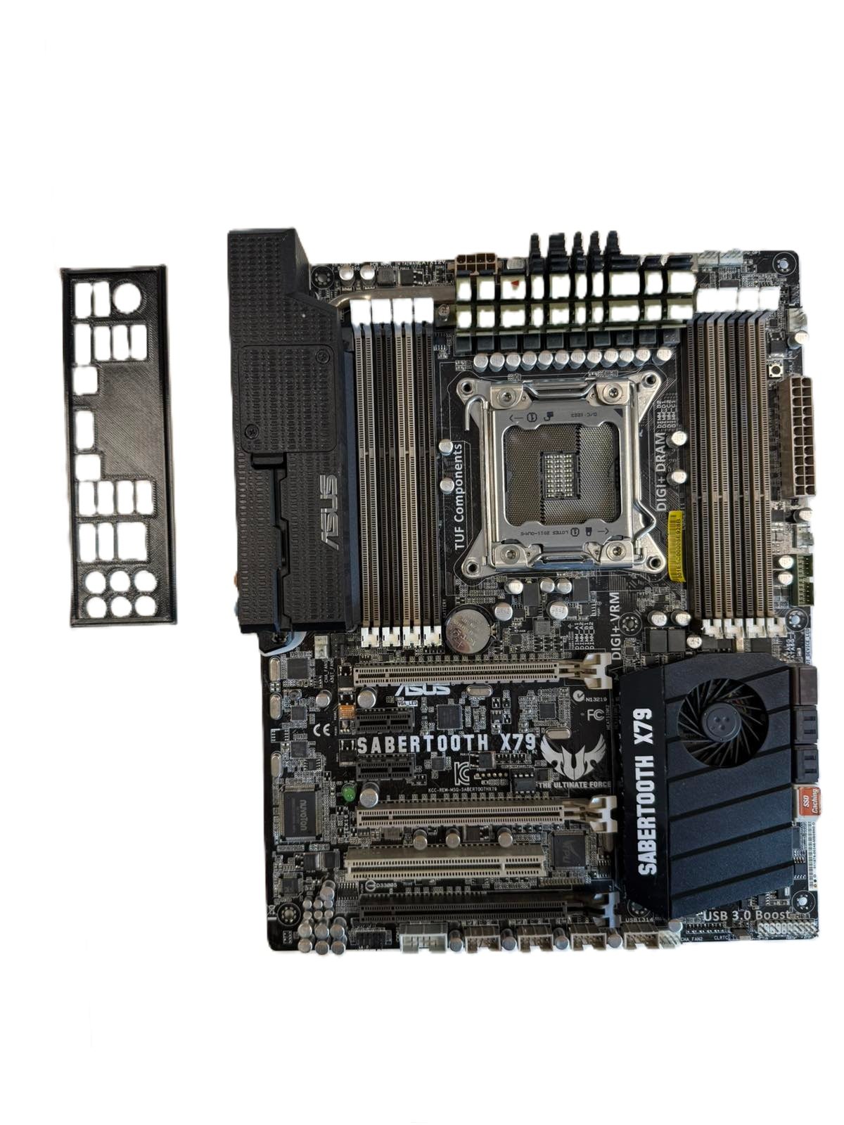 ASUS SABERTOOTH X79